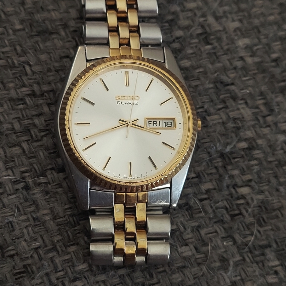 Seiko Day Date (7N43-8111)